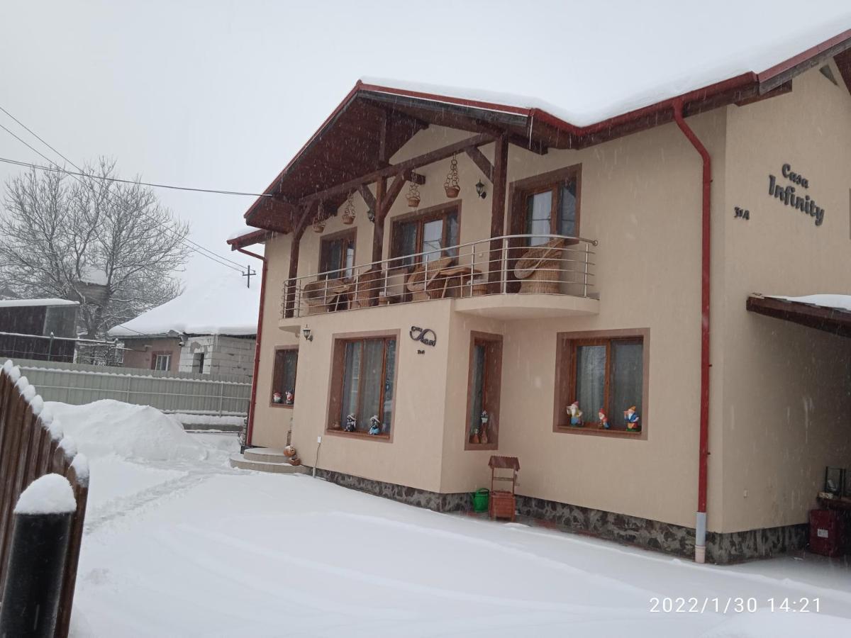 Casa Infinity Hotell Sovata Exteriör bild