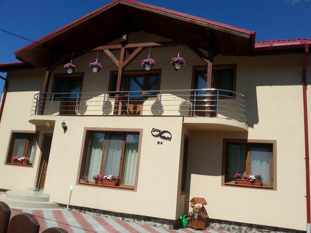 Casa Infinity Hotell Sovata Exteriör bild