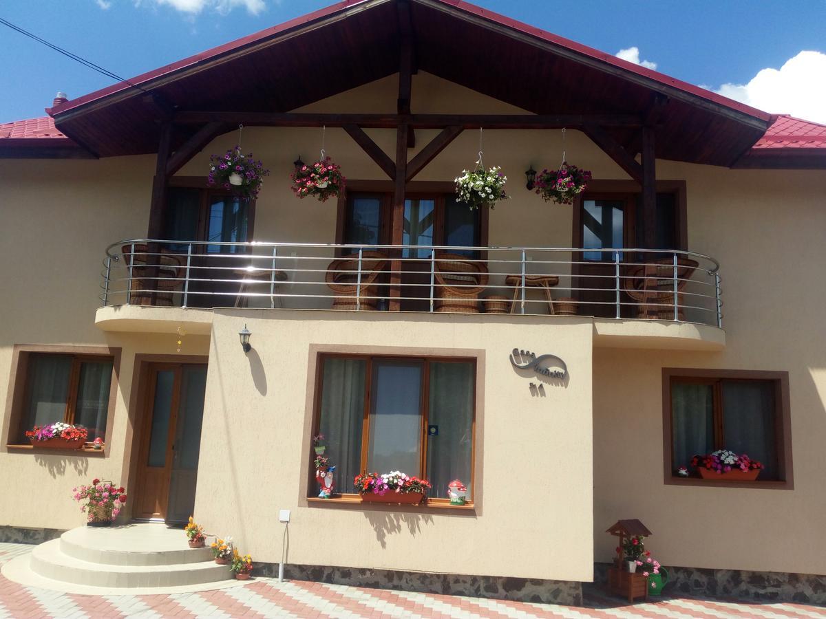 Casa Infinity Hotell Sovata Exteriör bild