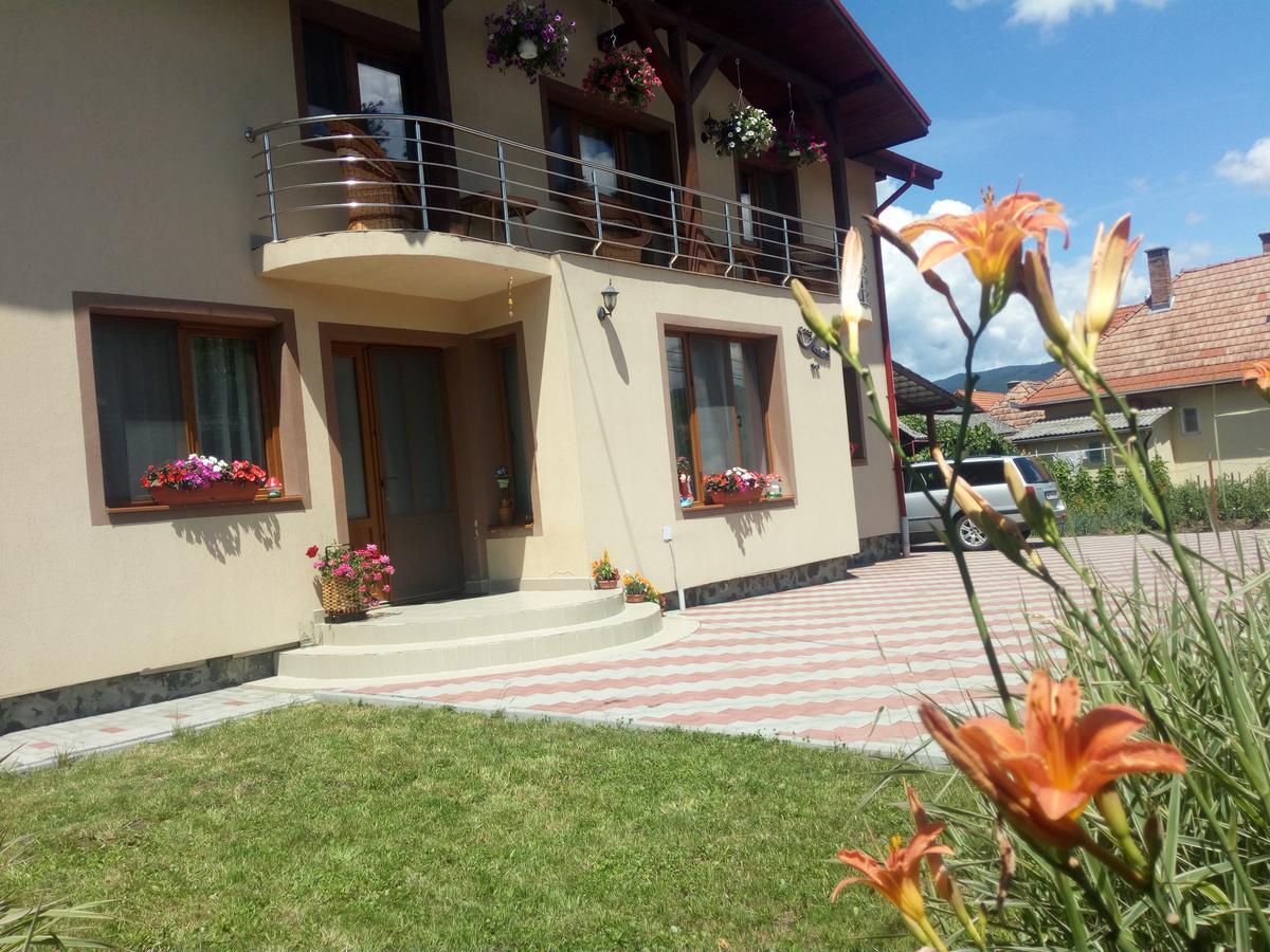 Casa Infinity Hotell Sovata Exteriör bild